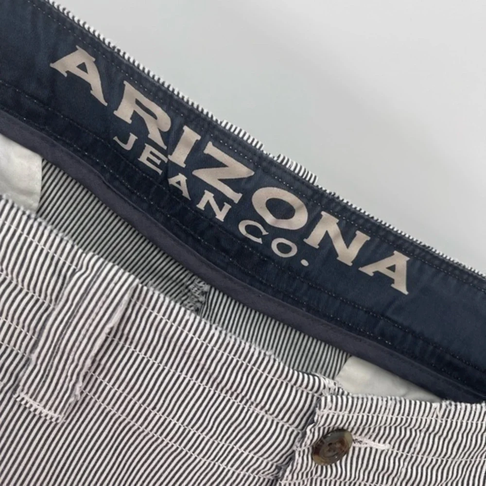 NWT Arizona Jeans Deck Shorts Blue Stripped size 38